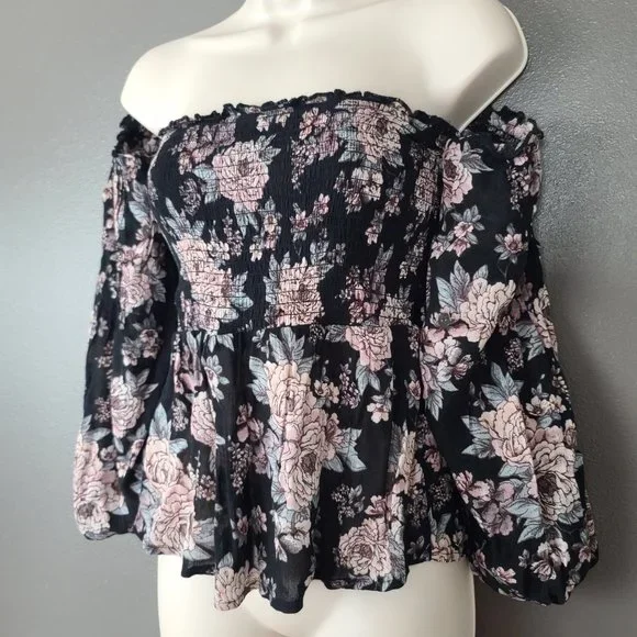 American Eagle Outfitters Black & Pink Floral Peasant Blouse - Picture 3 of 4